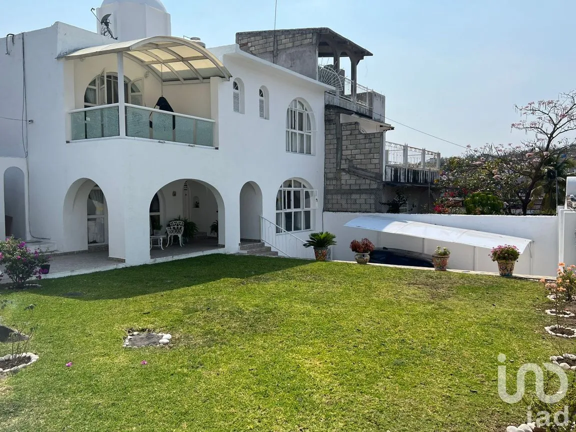 Casa en Venta en Obrera, Tepoztlán, Morelos | NEX-299688 | iad México | Foto 1 de 19