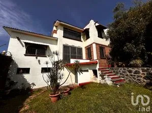 NEX-307585 - Casa en Venta, con 2 recamaras, con 2 baños, con 350 m2 de construcción.