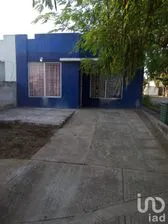 NEX-176175 - Casa en Venta, con 2 recamaras, con 1 baño, con 70 m2 de construcción en Colinas de Santa Fe, CP 91808, Veracruz de Ignacio de la Llave.
