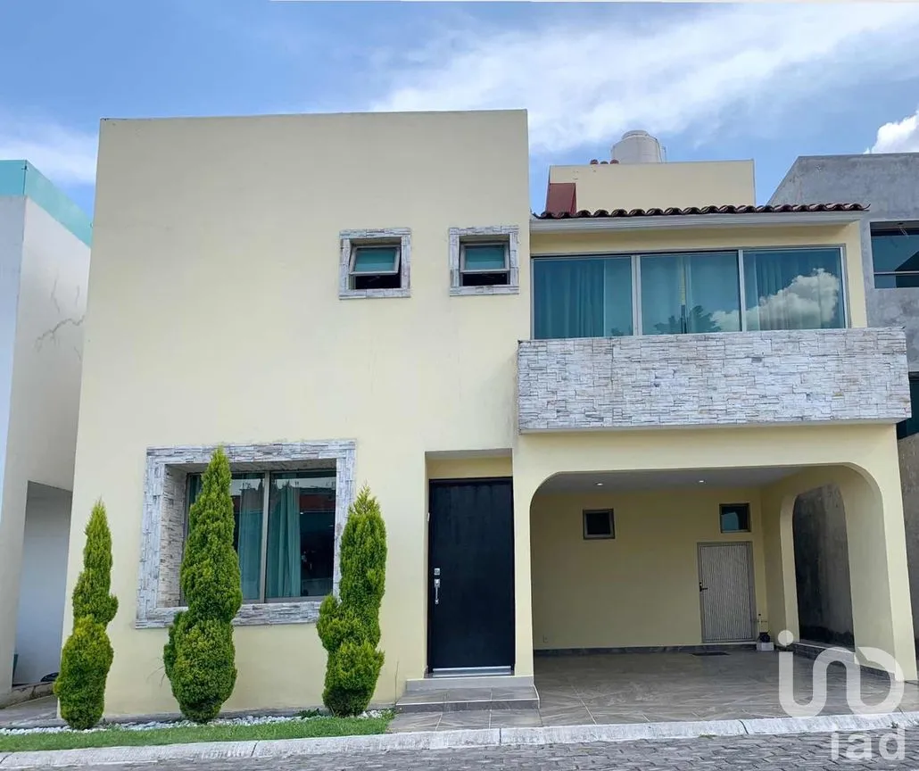 Casa en Venta en Coaxustenco, Metepec, México | NEX-153071 | iad México | Foto 1 de 17