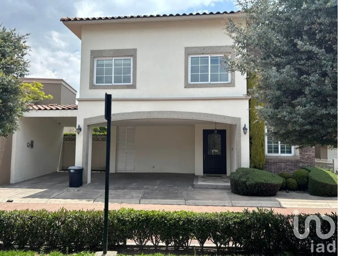 Casa en Venta en Bellavista, Metepec, México | NEX-249248 | iad México | Foto 2 de 37