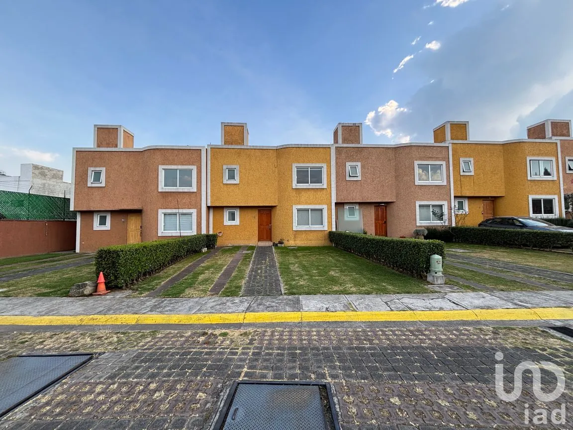 Casa en Venta en San Mateo Tlaltenango, Cuajimalpa de Morelos, Ciudad de México | NEX-263643 | iad México | Foto 1 de 22