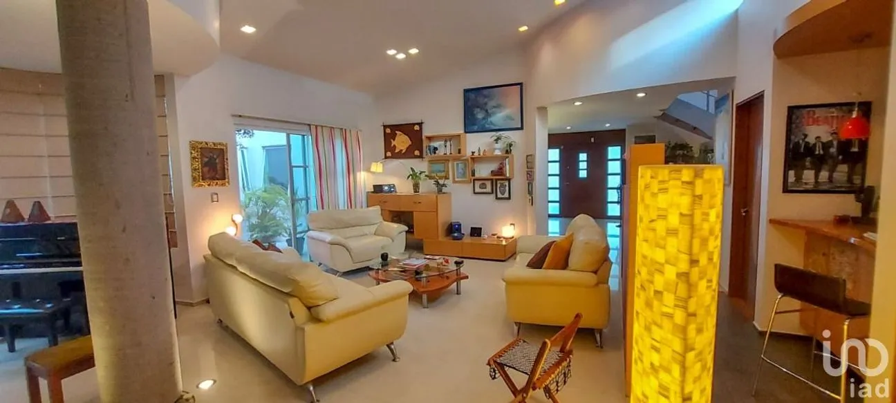 Casa en Venta en Colinas del Cimatario, Querétaro, Querétaro | NEX-153686 | iad México | Foto 4 de 43