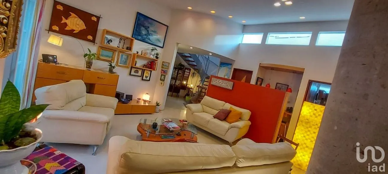 Casa en Venta en Colinas del Cimatario, Querétaro, Querétaro | NEX-153686 | iad México | Foto 3 de 43