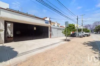 NEX-153759 - Departamento en Renta, con 2 recamaras, con 2 baños, con 115 m2 de construcción en Cimatario, CP 76030, Querétaro.