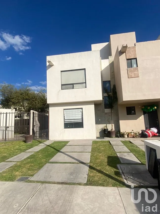 Casa en Venta en Rincones del Marques, El Marqués, Querétaro | NEX-161977 | iad México | Foto 1 de 21