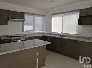 NEX-162208 - Departamento en Renta, con 3 recamaras, con 2 baños, con 140 m2 de construcción en Mansiones del Valle, CP 76185, Querétaro.