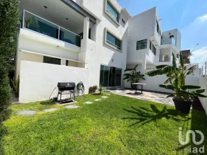 NEX-167692 - Casa en Venta, con 3 recamaras, con 4 baños, con 300 m2 de construcción en Hacienda Real Tejeda, CP 76904, Querétaro.
