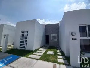 NEX-186087 - Casa en Renta, con 2 recamaras, con 2 baños, con 63 m2 de construcción en San Pedrito Ecológico, CP 76148, Querétaro.