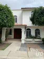 NEX-195683 - Casa en Venta, con 3 recamaras, con 3 baños, con 154 m2 de construcción en Residencial Parque del Álamo, CP 76160, Querétaro.