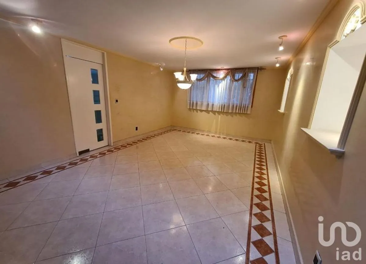 Casa en Venta en Segunda Fracción de Crespo (Alto del Parral), Celaya, Guanajuato | NEX-196309 | iad México | Foto 10 de 17
