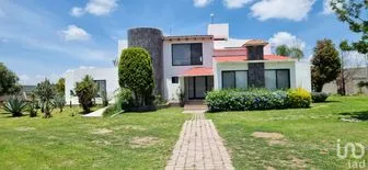 NEX-218057 - Casa en Venta, con 8 recamaras, con 8 baños, con 849 m2 de construcción en Puerta de San Rafael, CP 76924, Querétaro.