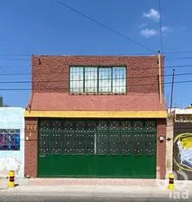 NEX-240537 - Casa en Venta, con 4 recamaras, con 3 baños, con 288 m2 de construcción en Celaya Centro, CP 38000, Guanajuato.