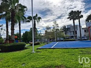NEX-244549 - Casa en Renta, con 3 recamaras, con 2 baños, con 172 m2 de construcción en Residencial El Refugio, CP 76146, Querétaro.