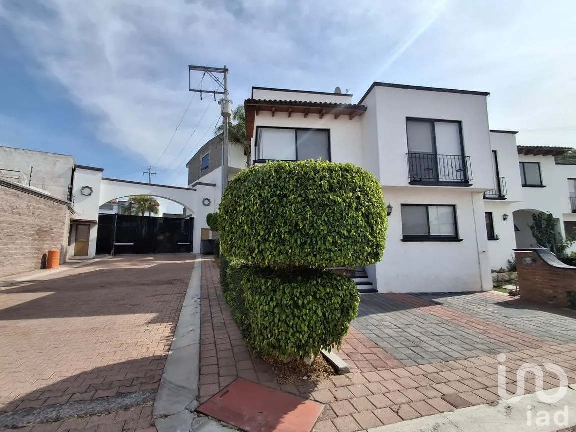 Casa en Venta en Privada Arboledas, Querétaro, Querétaro | NEX-260966 | iad México | Foto 2 de 24