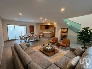 NEX-298144 - Casa en Venta, con 3 recamaras, con 2 baños, con 206 m2 de construcción en Cañadas del Arroyo, CP 76922, Querétaro.
