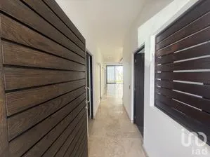 NEX-298556 - Casa en Venta, con 4 recamaras, con 5 baños, con 356 m2 de construcción en Cumbres del Lago, CP 76230, Querétaro.