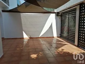 NEX-30486 - Casa en Renta, con 3 recamaras, con 3 baños, con 156 m2 de construcción en La Joya, CP 76180, Querétaro.