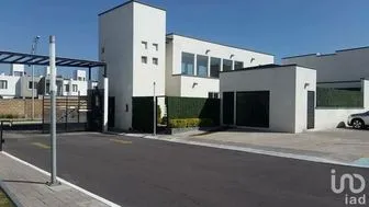 NEX-32221 - Casa en Renta, con 3 recamaras, con 2 baños, con 118 m2 de construcción en Sonterra, CP 76235, Querétaro.