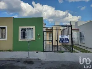NEX-35527 - Casa en Renta, con 3 recamaras, con 2 baños, con 90 m2 de construcción en Puerta de Belén, CP 76148, Querétaro.