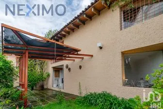 NEX-48810 - Casa en Venta, con 2 recamaras, con 3 baños, con 196 m2 de construcción en Lomas de Tecamachalco Sección Bosques I y II, CP 52780, México.