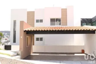 NEX-55942 - Casa en Venta, con 4 recamaras, con 5 baños, con 340 m2 de construcción en Hacienda Real Tejeda, CP 76904, Querétaro.