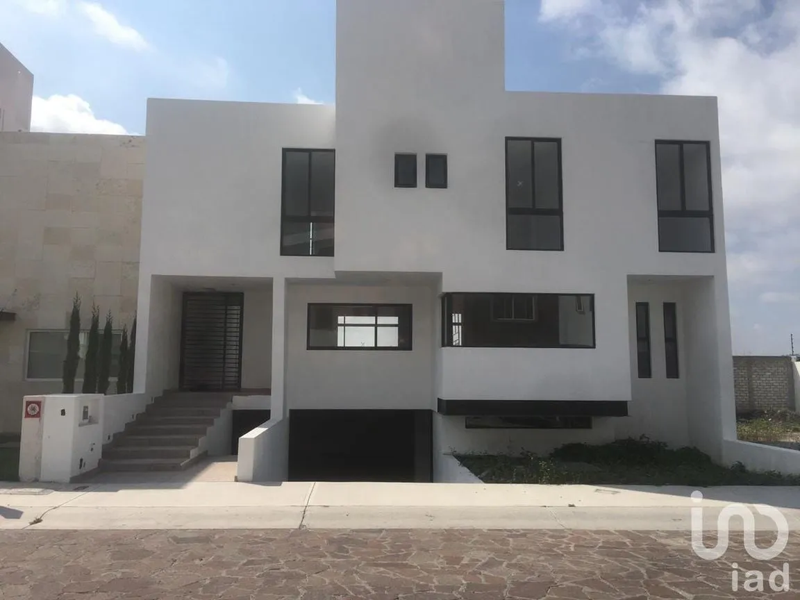Casa en Venta en Cañadas del Lago, Corregidora, Querétaro | NEX-6827 | iad México | Foto 1 de 25