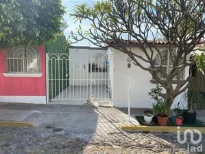 NEX-78788 - Casa en Venta, con 2 recamaras, con 2 baños, con 64 m2 de construcción en Los Olivos, CP 76903, Querétaro.