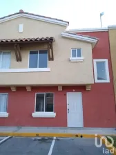 NEX-176911 - Casa en Renta, con 3 recamaras, con 1 baño, con 80 m2 de construcción en Real Granada, CP 55743, México.
