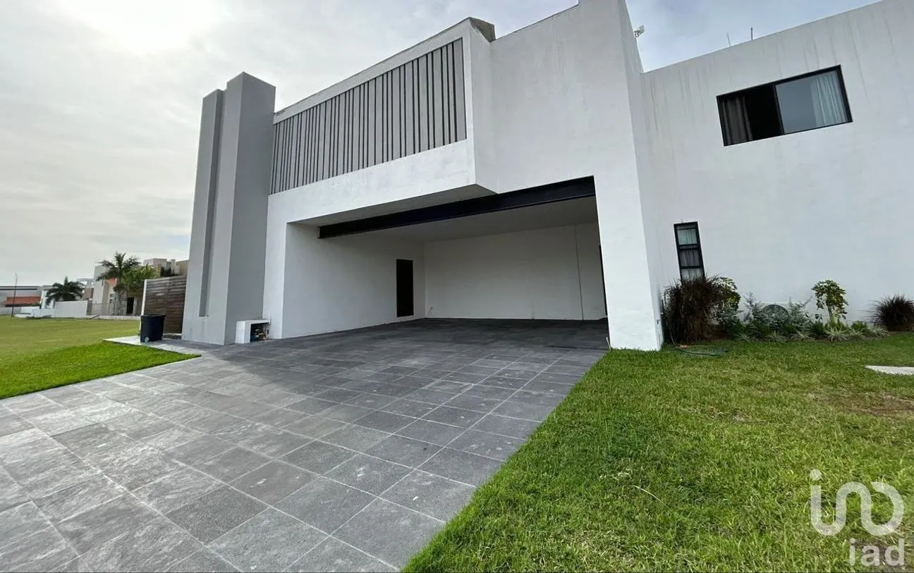 Casa en Venta en Residencial Lagunas de Miralta, Altamira, Tamaulipas