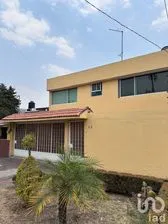 NEX-199057 - Casa en Venta, con 4 recamaras, con 2 baños, con 150 m2 de construcción en Jardines de Atizapán, CP 52978, México.