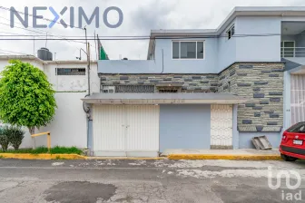 NEX-31440 - Casa en Renta, con 3 recamaras, con 2 baños, con 190 m2 de construcción en Viveros del Valle, CP 54060, México.