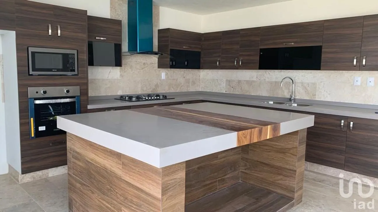 Casa en Venta en Club de Golf la Loma, San Luis Potosí, San Luis Potosí | NEX-144741 | iad México | Foto 6 de 27