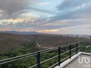 NEX-173281 - Departamento en Venta, con 3 recamaras, con 3 baños, con 330 m2 de construcción en Lomas Cuarta Sección, CP 78216, San Luis Potosí.