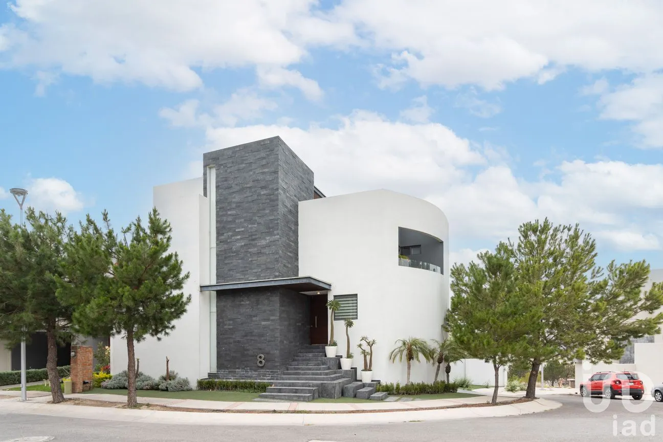 Casa en Venta en Club de Golf la Loma, San Luis Potosí, San Luis Potosí | NEX-184429 | iad México | Foto 1 de 39