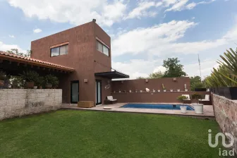 NEX-31821 - Casa en Venta, con 3 recamaras, con 3 baños, con 596 m2 de construcción en Villantigua, CP 78214, San Luis Potosí.