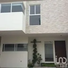 NEX-39225 - Casa en Venta, con 3 recamaras, con 2 baños, con 180 m2 de construcción en Villa Magna, CP 78183, San Luis Potosí.