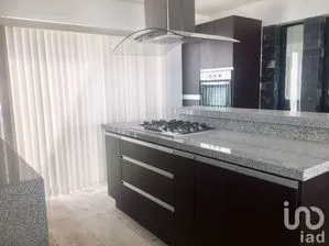 NEX-56894 - Casa en Renta, con 4 recamaras, con 4 baños, con 298 m2 de construcción en Lomas del Tecnológico, CP 78215, San Luis Potosí.