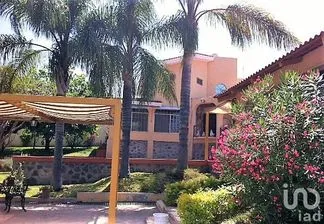 NEX-9540 - Casa en Venta, con 3 recamaras, con 3 baños, con 1540 m2 de construcción en Acatlán de Juárez, CP 45700, Jalisco.