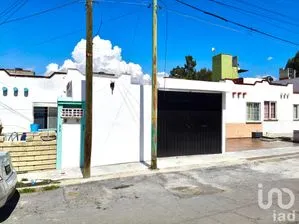 NEX-241222 - Casa en Venta, con 2 recamaras, con 1 baño, con 52 m2 de construcción en Jardines del Sur, CP 72495, Puebla.
