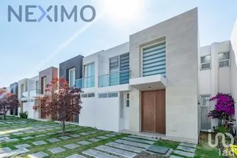 NEX-43813 - Casa en Renta, con 3 recamaras, con 3 baños, con 130 m2 de construcción en Lomas de Angelópolis, CP 72830, Puebla.