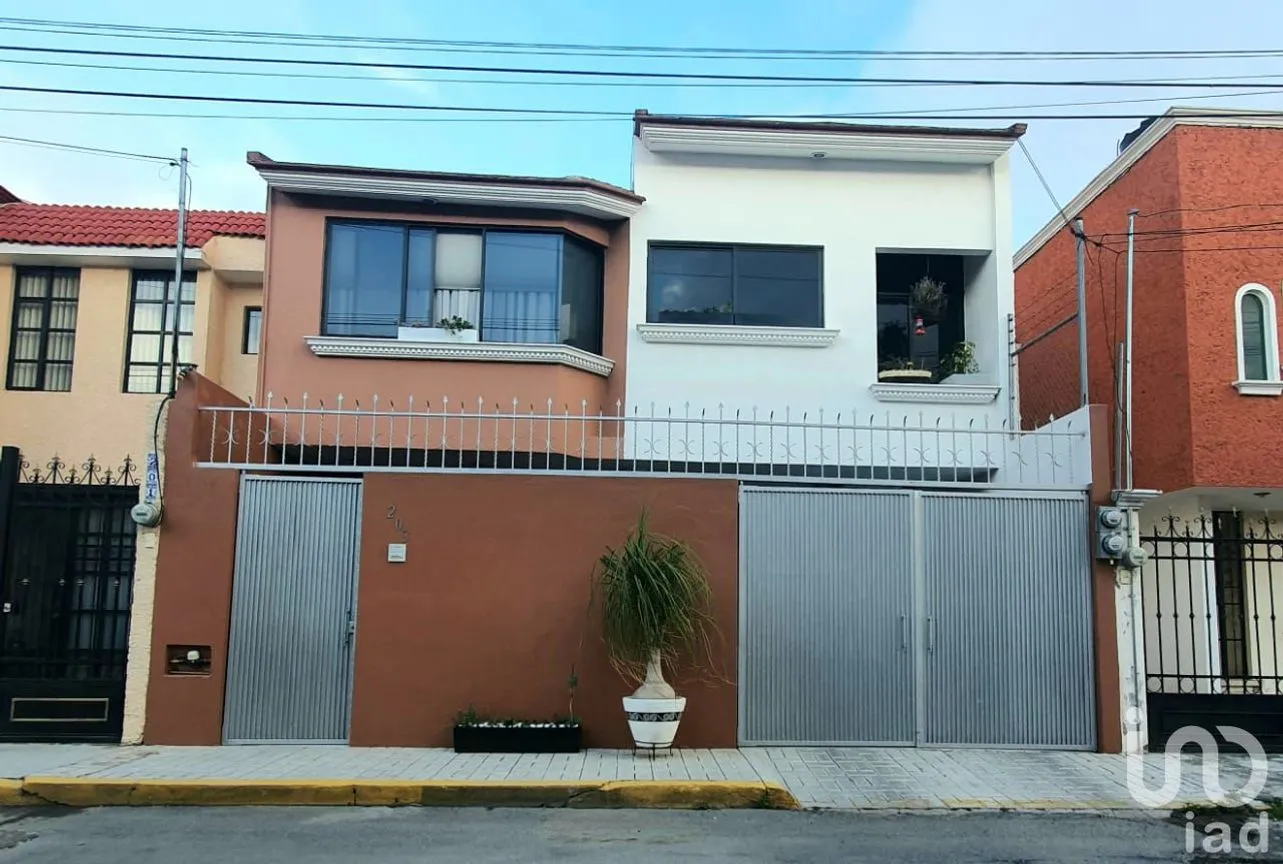 Casa en Venta en Villas del Álamo, Mineral de la Reforma, Hidalgo | NEX-46584 | iad México | Foto 1 de 18