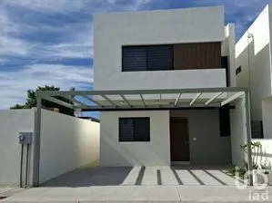 NEX-289592 - Casa en Venta, con 3 recamaras, con 2 baños, con 139 m2 de construcción.