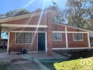 NEX-193227 - Casa en Venta, con 3 recamaras, con 2 baños, con 110 m2 de construcción en Villa del Carbón, CP 54327, México.