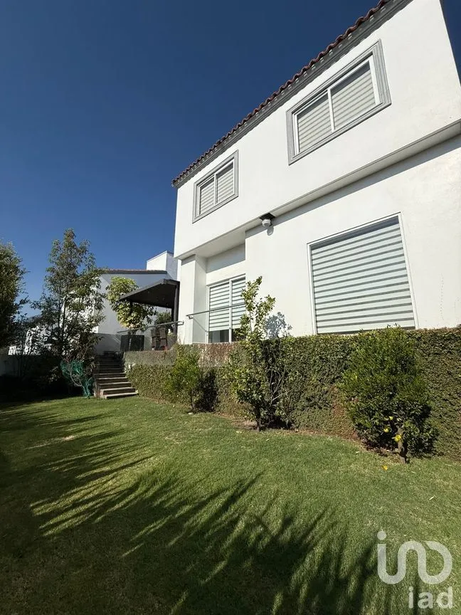 Casa en Venta en Residencial Lago Esmeralda, Atizapán de Zaragoza, México | NEX-242307 | iad México | Foto 1 de 17