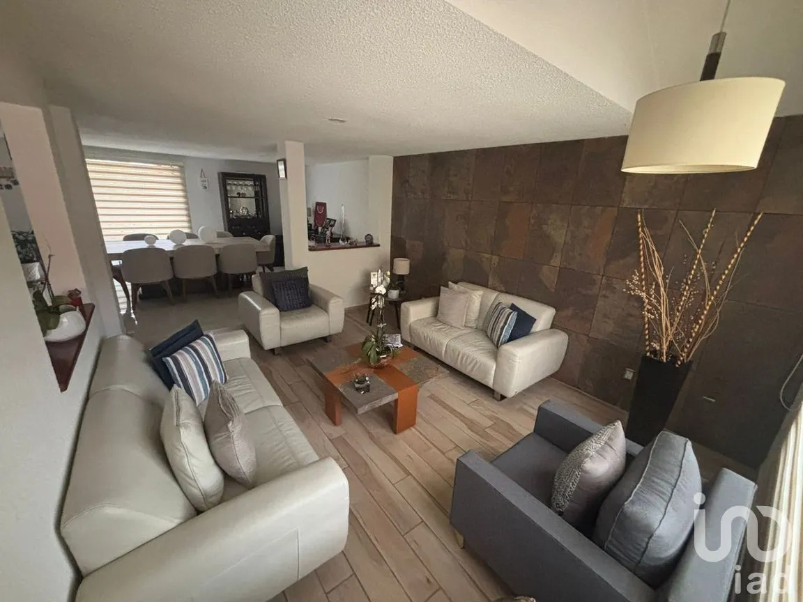 Casa en Venta en Paseos del Bosque, Naucalpan de Juárez, México | NEX-295671 | iad México | Foto 5 de 14