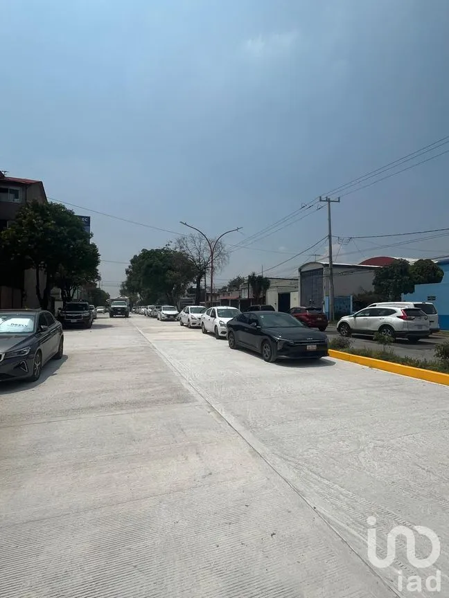 Local en Renta en Viveros de La Loma, Tlalnepantla de Baz, México | NEX-305307 | iad México | Foto 3 de 15