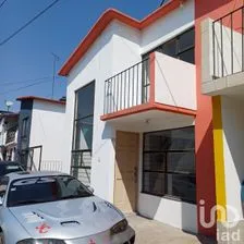 NEX-244394 - Casa en Renta, con 3 recamaras, con 1 baño, con 138 m2 de construcción en Cuchilla Pantitlán, CP 15610, Ciudad de México.