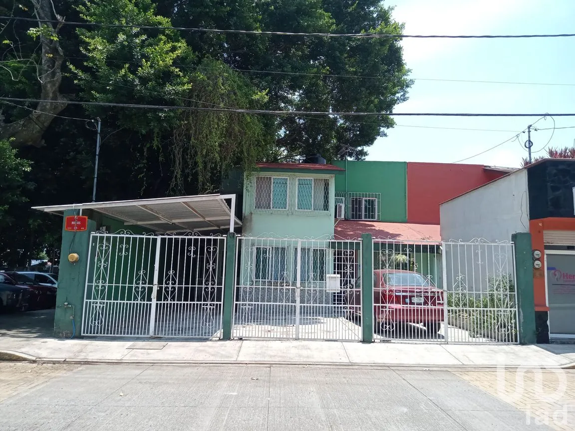 Casa en Venta en El Bosque Fovissste, San Andrés Tuxtla, Veracruz de Ignacio de la Llave | NEX-171632 | iad México | Foto 1 de 26