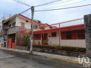 NEX-179598 - Casa en Venta, con 3 recamaras, con 2 baños, con 277 m2 de construcción en San Andres Tuxtla Centro, CP 95700, Veracruz de Ignacio de la Llave.